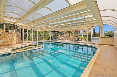 Exterior - 855 Muirlands Dr, La Jolla, CA 92037 photo 4 of 12