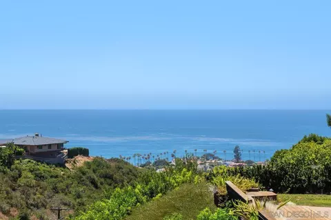View/Area - 855 Muirlands Dr, La Jolla, CA 92037 photo 1 of 8