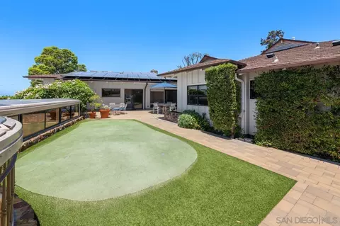 Exterior - 855 Muirlands Dr, La Jolla, CA 92037 photo 6 of 12
