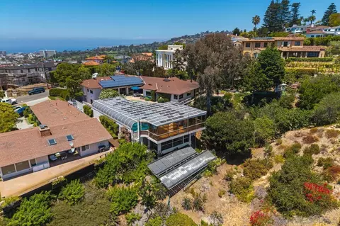 View/Area - 855 Muirlands Dr, La Jolla, CA 92037 photo 7 of 8