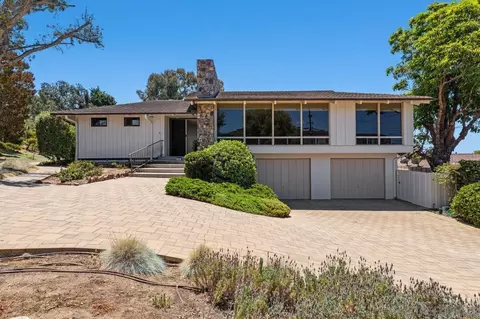 Exterior - 855 Muirlands Dr, La Jolla, CA 92037 photo 12 of 12