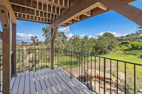 Exterior - 10447 Chevy Ln, La Mesa, CA 91941 photo 5 of 10