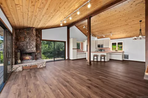Living - 10447 Chevy Ln, La Mesa, CA 91941 photo 5 of 7
