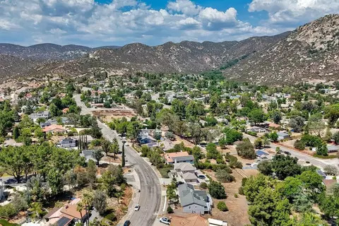 View/Area - 16239 Daza Dr, Ramona, CA 92065 photo 14 of 15