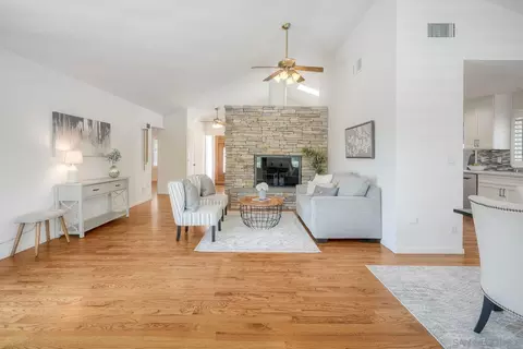 Living - 16239 Daza Dr, Ramona, CA 92065 photo 5 of 5