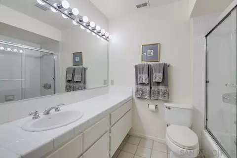Bath - 17814 Villamoura Dr, Poway, CA 92064 photo 3 of 3