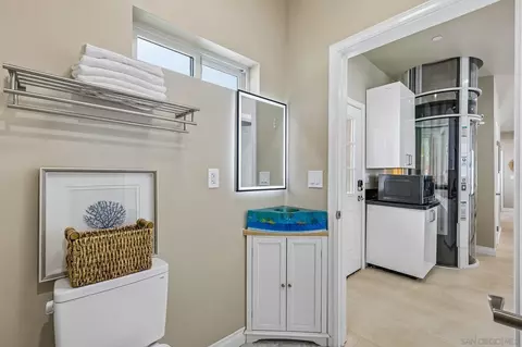Bath - 838 C Ave, Coronado, CA 92118 photo 9 of 9