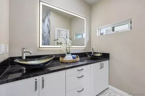 Bath - 838 C Ave, Coronado, CA 92118 photo 2 of 9