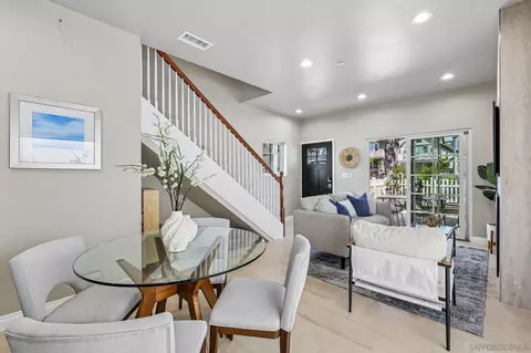 Dining - 838 C Ave, Coronado, CA 92118 photo 2 of 4