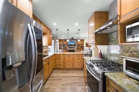 9874 Via Francis, Santee, CA 92071 photo 12