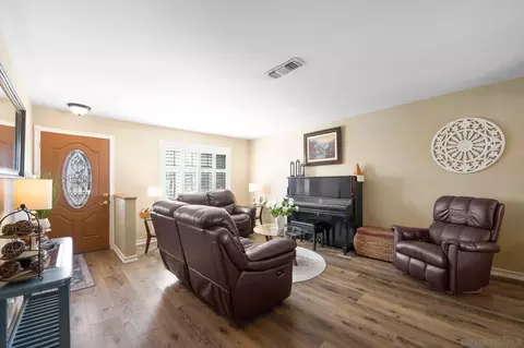 9874 Via Francis, Santee, CA 92071 photo 5