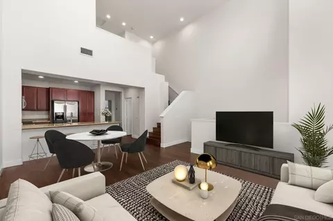 Living - 9936 Leavesly Trl, Santee, CA 92071 photo 3 of 4