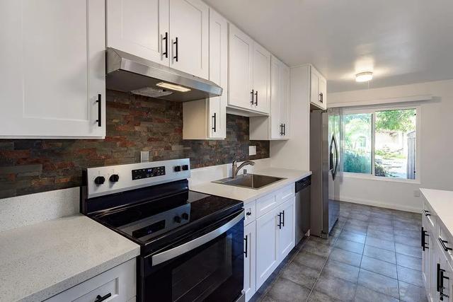 2388 Grand, San Diego, CA 92109