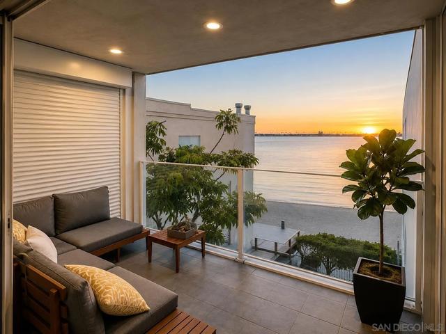 3850 Riviera Dr #3B, San Diego, CA 92109