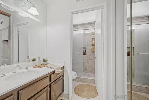 1721 Maxwell #B, Corona, CA 92881 photo 16
