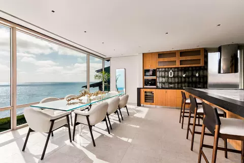 Dining - 1230 Neptune Ave, Encinitas, CA 92024 photo 1 of 3