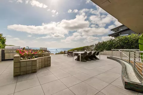 Exterior - 1230 Neptune Ave, Encinitas, CA 92024 photo 5 of 10