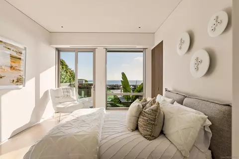 Bedroom - 1230 Neptune Ave, Encinitas, CA 92024 photo 5 of 5
