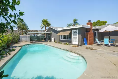 Exterior - 10020 Pino Dr, Lakeside, CA 92040 photo 5 of 8