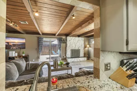 Kitchen - 10020 Pino Dr, Lakeside, CA 92040 photo 2 of 5