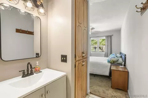 Bath - 10020 Pino Dr, Lakeside, CA 92040 photo 2 of 2