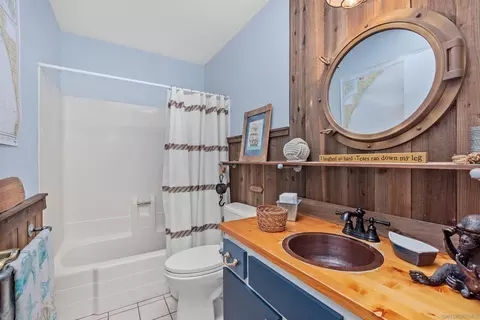 Bath - 4411 Kittiwake Way, Oceanside, CA 92057 photo 1 of 3