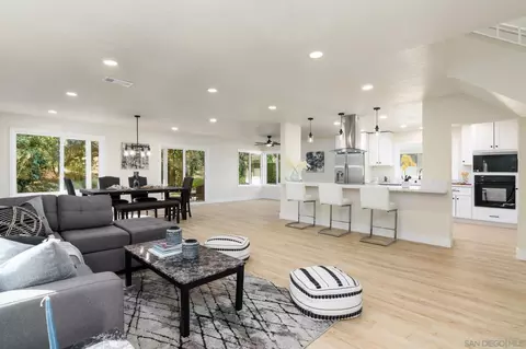 10314 Oak Ranch Ln, Escondido, CA 92026 photo 4