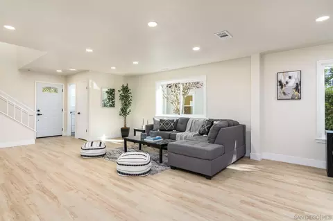 10314 Oak Ranch Ln, Escondido, CA 92026 photo 5