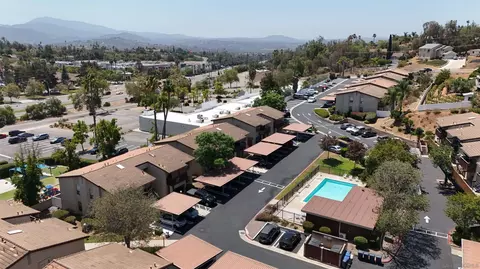 440 Citracado Prkw #9, Escondido, CA 92025 photo 44