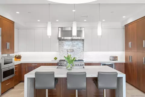 Kitchen - 13673 Recuerdo Dr, Del Mar, CA 92014 photo 2 of 7