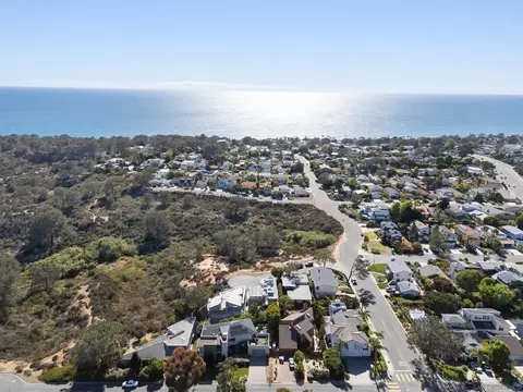 View/Area - 13673 Recuerdo Dr, Del Mar, CA 92014 photo 5 of 8