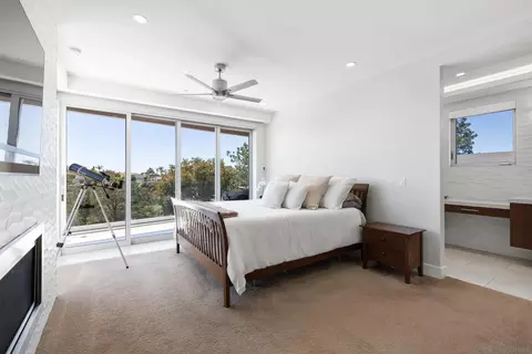 Bedroom - 13673 Recuerdo Dr, Del Mar, CA 92014 photo 1 of 5