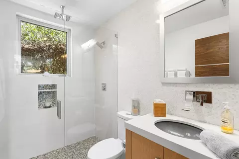 Bath - 13673 Recuerdo Dr, Del Mar, CA 92014 photo 1 of 6