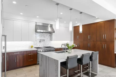 Kitchen - 13673 Recuerdo Dr, Del Mar, CA 92014 photo 4 of 7