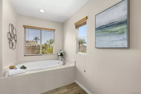 Bath - 623 Edgewater, San Marcos, CA 92078 photo 3 of 5