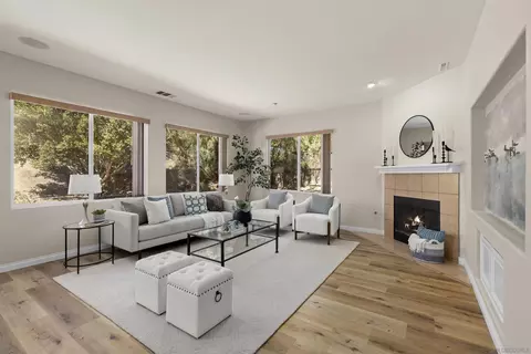 Living - 623 Edgewater, San Marcos, CA 92078 photo 7 of 9