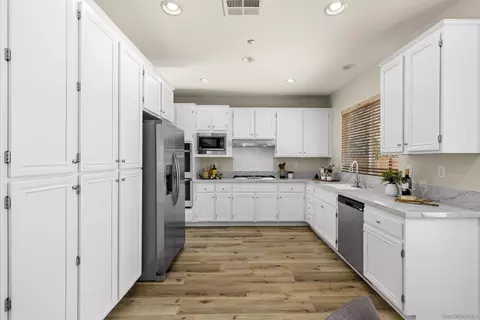 Kitchen - 623 Edgewater, San Marcos, CA 92078 photo 1 of 6