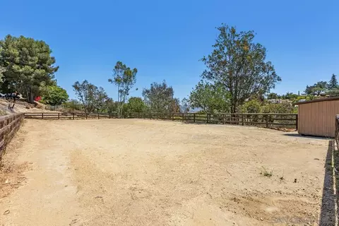 974 Via Hillview, Fallbrook, CA 92028 photo 44