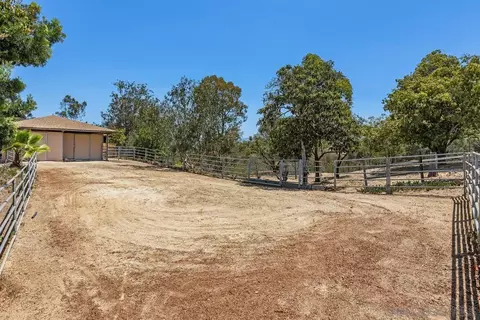 974 Via Hillview, Fallbrook, CA 92028 photo 45