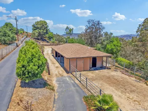 974 Via Hillview, Fallbrook, CA 92028 photo 10