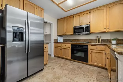 12672 Springbrook Dr #E, San Diego, CA 92128 photo 10