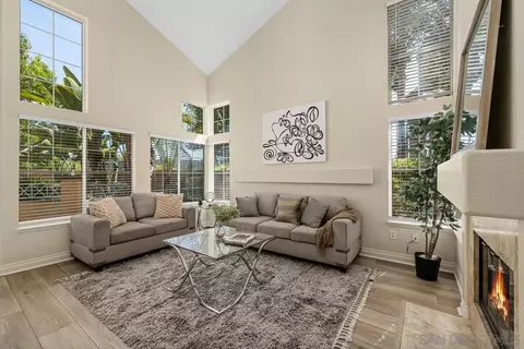 12672 Springbrook Dr #E, San Diego, CA 92128 photo 4