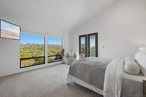 Bedroom - 4165 Manchester Ave, Encinitas, CA 92024 photo 1 of 5