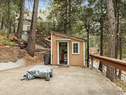 Other - 27961 Rainbow Dr, Lake Arrowhead, CA 92352 photo 3 of 7