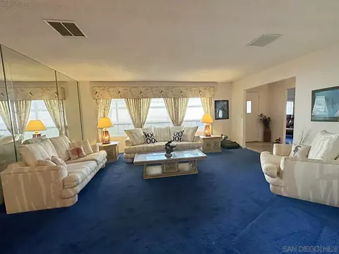 5192 Don Rodolfo Dr, Carlsbad, CA 92010