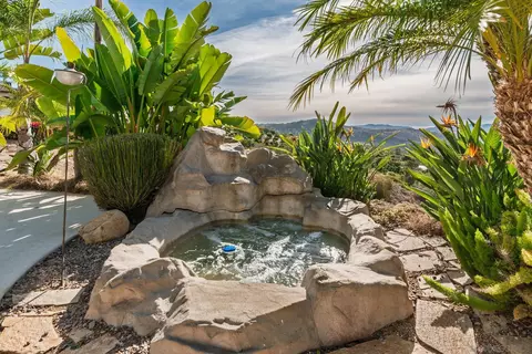Exterior - 2635 Vista De Palomar, Fallbrook, CA 92028 photo 15 of 21
