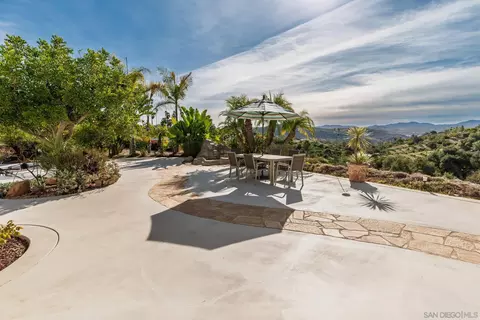 Exterior - 2635 Vista De Palomar, Fallbrook, CA 92028 photo 11 of 21