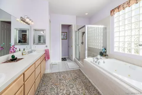 Bath - 2635 Vista De Palomar, Fallbrook, CA 92028 photo 1 of 4