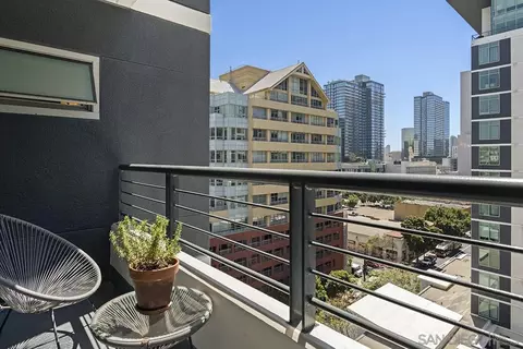 425 W Beech St #1251, San Diego, CA 92101