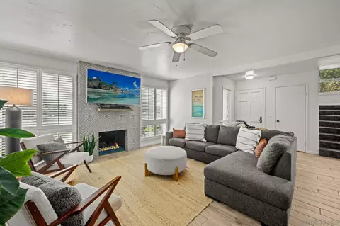 Living - 1074 Isabella Ave, Coronado, CA 92118 photo 1 of 2